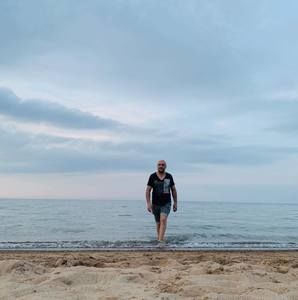 Meet your Posher, Georges